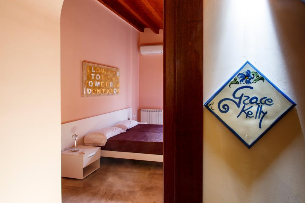 Four Rooms Agrigento Oda fotoğraf